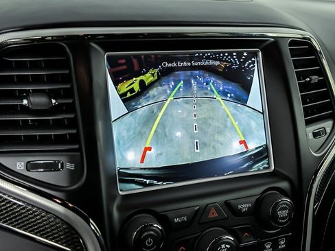 Used 2018 Jeep Grand Cherokee Trackhawk AWD/4WD image 29