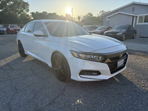 Used 2019 Honda Accord Sport image 3