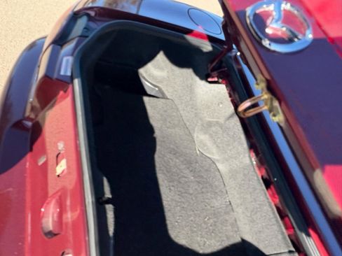 Used 2003 MAZDA MX-5 Miata 2dr Conv Auto image 51