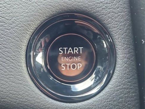 New 2025 Nissan Armada SL w/ Captain's Chari Seat Package image 37