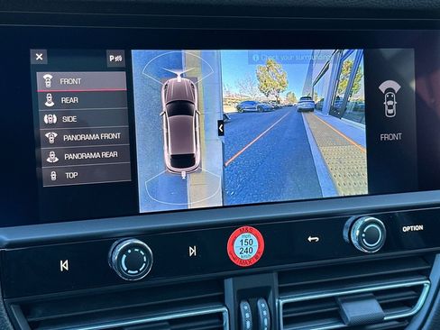 New 2026 Porsche Macan image 24