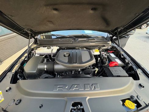 Used 2025 RAM 1500 Big Horn image 37