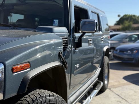 Used 2005 HUMMER H2 Base 4WD 4dr SUV w/ Preferred Equipment Group image 11