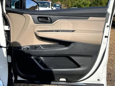 Used 2023 Honda Odyssey EX-L image 22