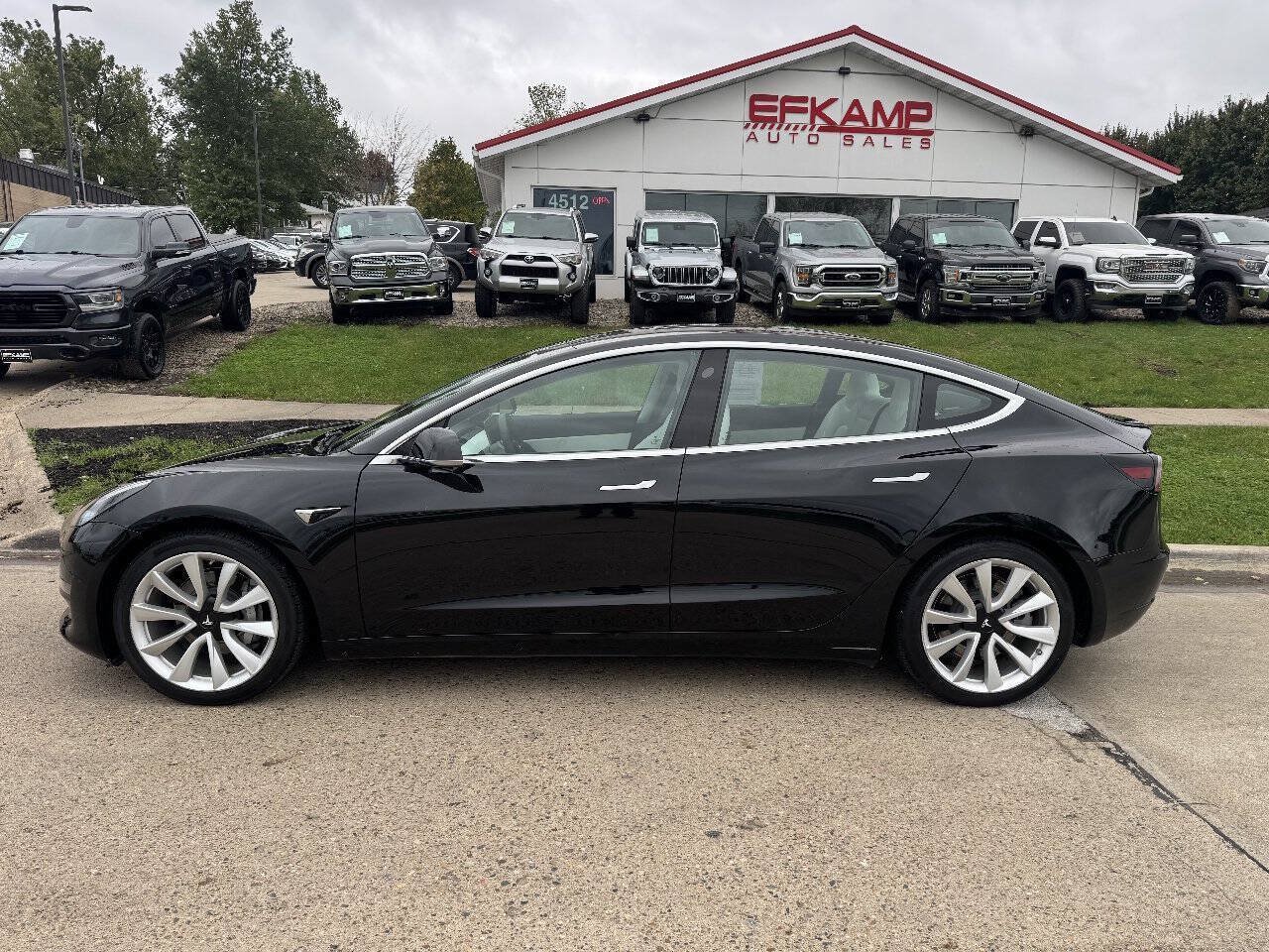 Used 2018 Tesla Model 3 Long Range AWD/4WD image 2