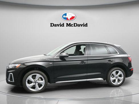 Used 2024 Audi Q5 2.0T Premium Plus w/ Premium Plus Package image 2