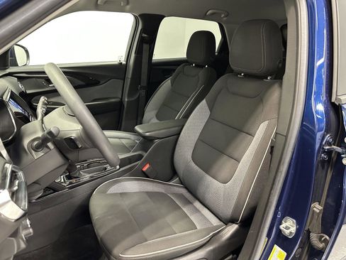 Used 2023 Chevrolet TrailBlazer LT w/ Convenience Package image 12
