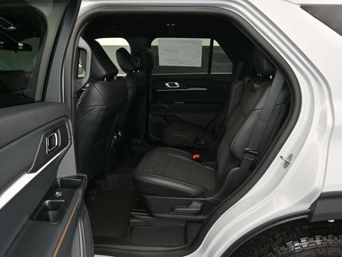 Used 2022 Subaru Ascent Touring w/ Popular Package #2A AWD/4WD image 18