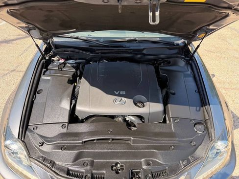 Used 2012 Lexus IS 250 w/ Premium Pkg Value Edition RWD image 31
