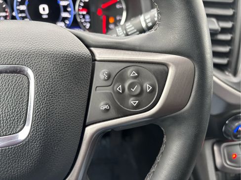 Used 2023 GMC Acadia AT4 w/ Technology Package image 29