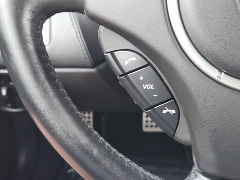 Used 2012 Aston Martin Virage Volante RWD image 15