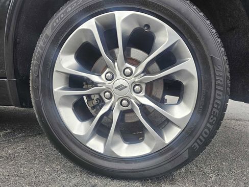 Used 2019 Dodge Durango GT image 3