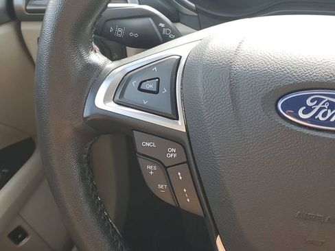 Used 2019 Ford Fusion SEL image 15