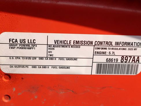 Used 2023 Dodge Charger R/T w/ Harman/Kardon Audio Group image 11