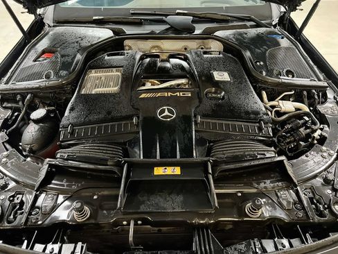 Used 2021 Mercedes-Benz AMG GT 63 image 32