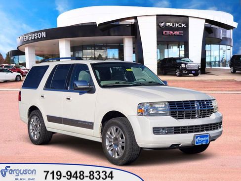 Used 2012 Lincoln Navigator 4WD image 1