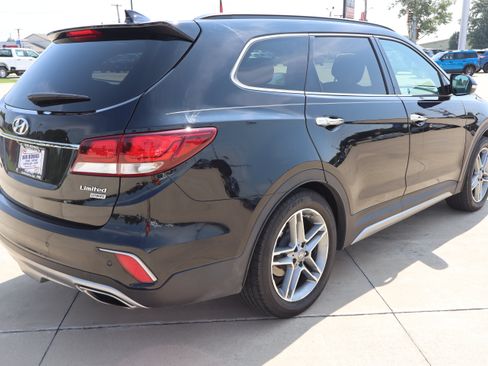 Used 2018 Hyundai Santa Fe Limited FWD image 5