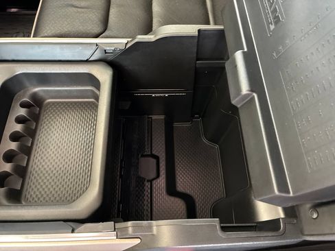 Used 2020 RAM 1500 Laramie AWD/4WD image 26