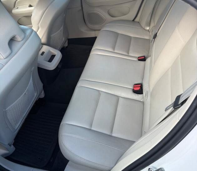 Used 2024 Volvo S60 B5 Plus w/ Climate Package FWD image 3