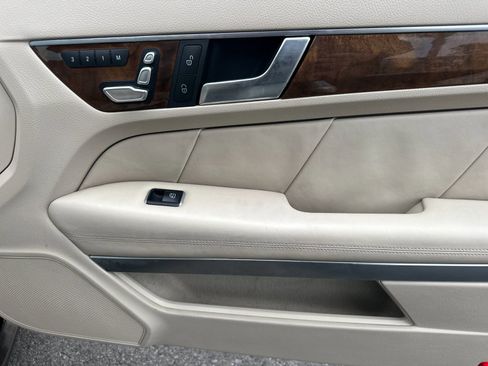 Used 2016 Mercedes-Benz E 550 Cabriolet image 18
