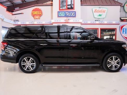 Used 2022 Ford Expedition Max Limited image 5