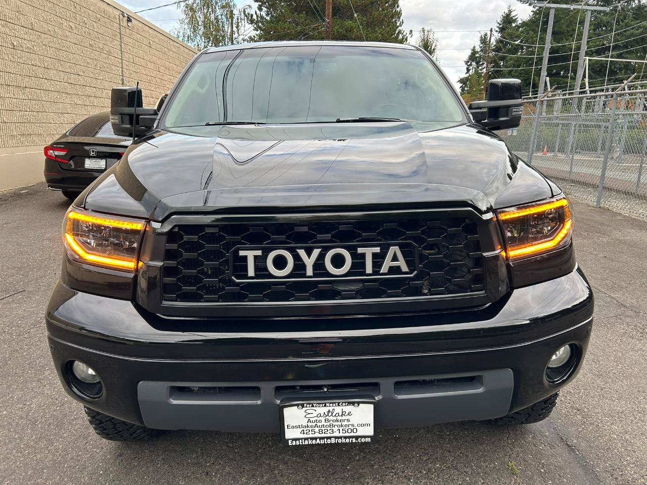 Used 2008 Toyota Tundra Limited AWD/4WD image 2