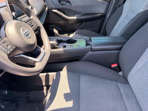 Used 2021 Nissan Rogue S FWD image 17