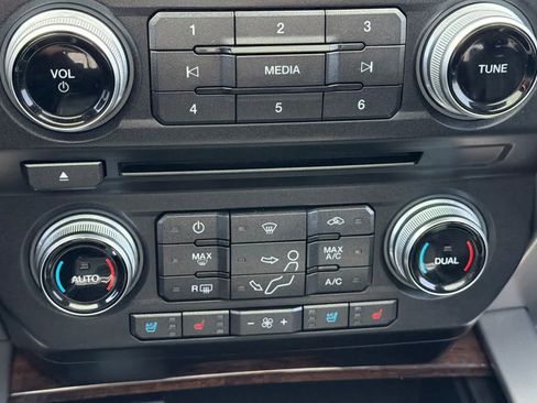 Used 2017 Ford F350 Platinum w/ Platinum Ultimate Package image 20