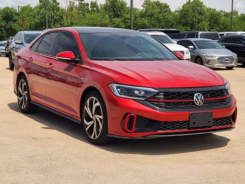 Used 2022 Volkswagen Jetta GLI Autobahn FWD image 3