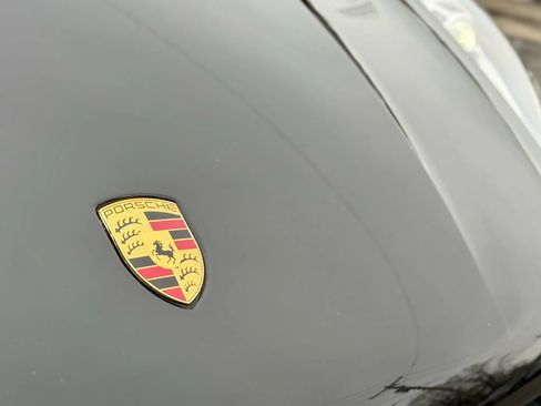 Used 2018 Porsche Macan Sport Edition image 36