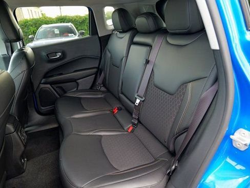 Used 2021 Jeep Compass Latitude image 25