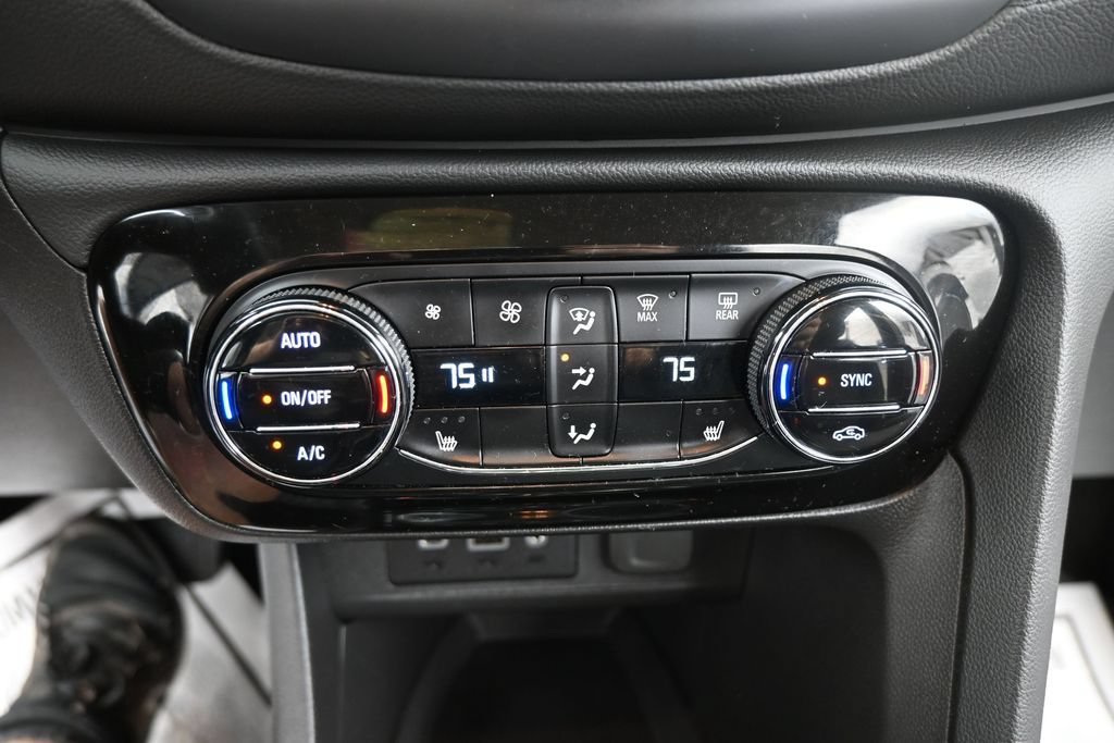 Used 2022 Buick Encore GX Select w/ Sport Touring Package AWD/4WD image 15