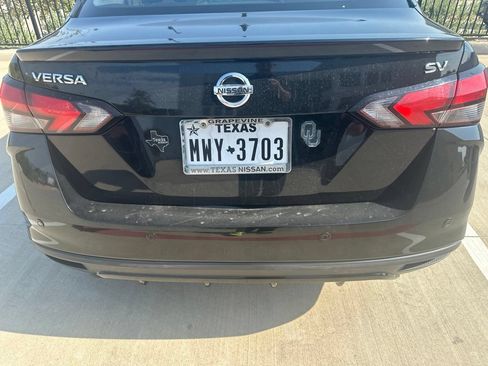 Used 2020 Nissan Versa SV FWD image 16
