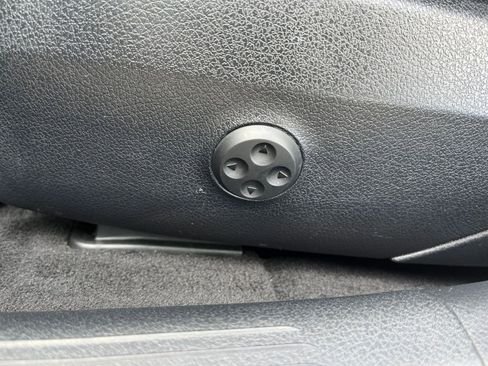 Used 2024 Mercedes-Benz C 300 4MATIC Sedan image 23