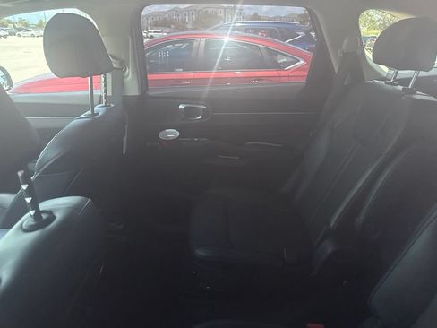 Certified 2023 Kia Sorento EX w/ Panoramic Sunroof Package FWD image 14
