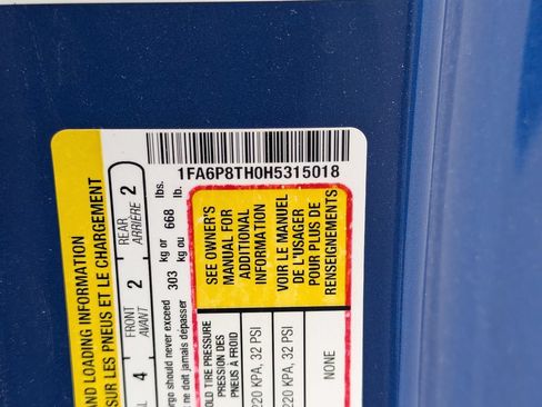 Used 2017 Ford Mustang Coupe RWD image 38