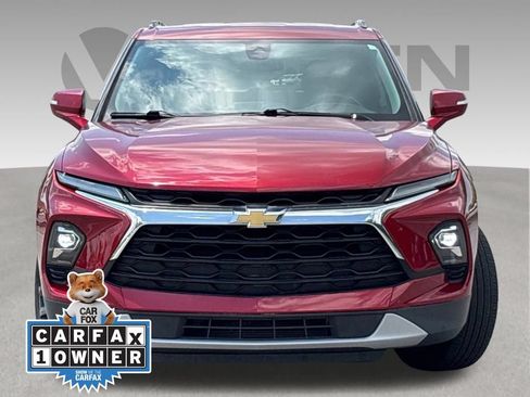 Used 2023 Chevrolet Blazer LT FWD image 2