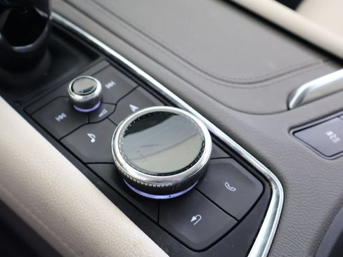 Used 2023 Cadillac XT5 Premium Luxury FWD image 25