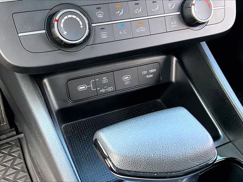 Certified 2025 Hyundai Santa Cruz SE image 31