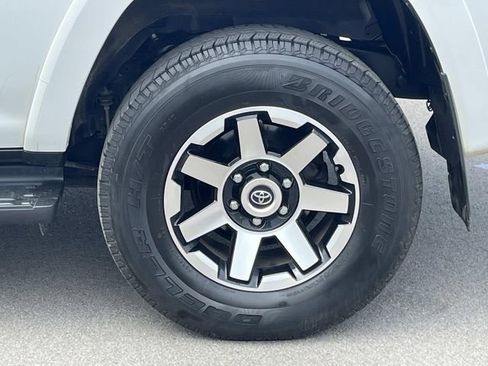 Used 2024 Toyota 4Runner TRD Off-Road Premium image 12