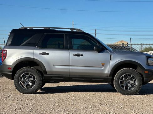 Used 2021 Ford Bronco Sport Badlands image 3