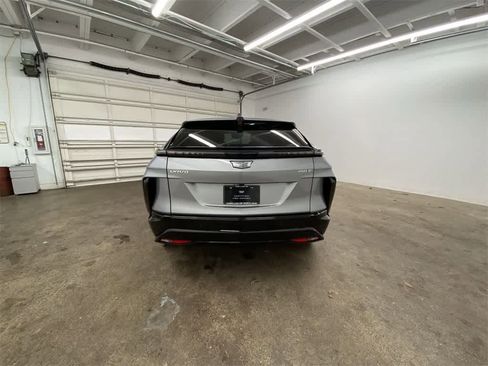 Used 2026 Cadillac Lyriq Sport image 5