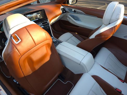 Used 2023 BMW M850i xDrive Convertible image 24