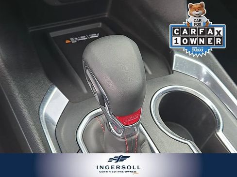 Used 2023 Chevrolet Traverse RS image 19