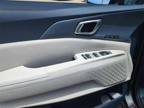 New 2026 Kia Carnival SX image 38