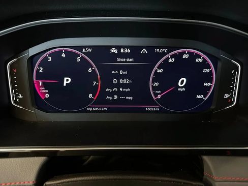 Used 2025 Volkswagen Jetta GLI Autobahn FWD image 10
