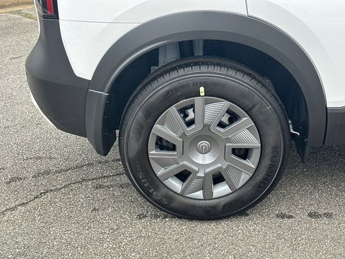 New 2026 Nissan Kicks S FWD image 17