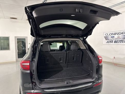 Used 2021 Buick Enclave Avenir w/ Avenir Technology Package image 13