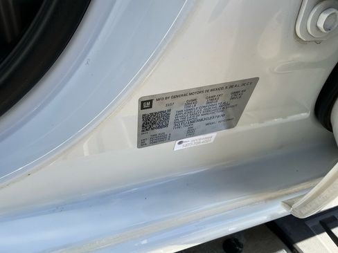 Used 2018 GMC Sierra 1500 SLT w/ Enhanced Driver Alert Package image 27