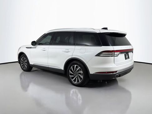 Used 2026 Lincoln Aviator 2WD image 7